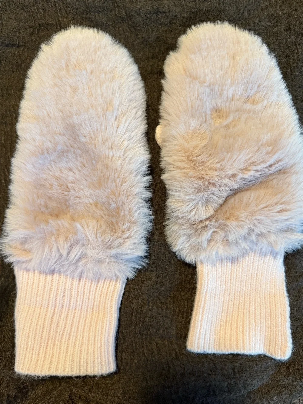 NWT Urban Outfitters Reversible Faux Fur Fluffy Mittens Fold Over Fingerles